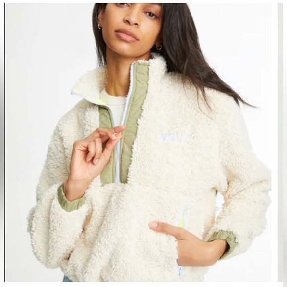 WSLY Jackets & Blazers - WSLY ECO SHERPA CROPPED PULLOVER JACKET